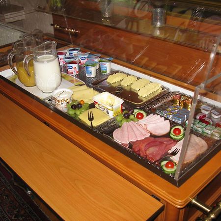 Hotel Waldersee Hannover Bagian luar foto
