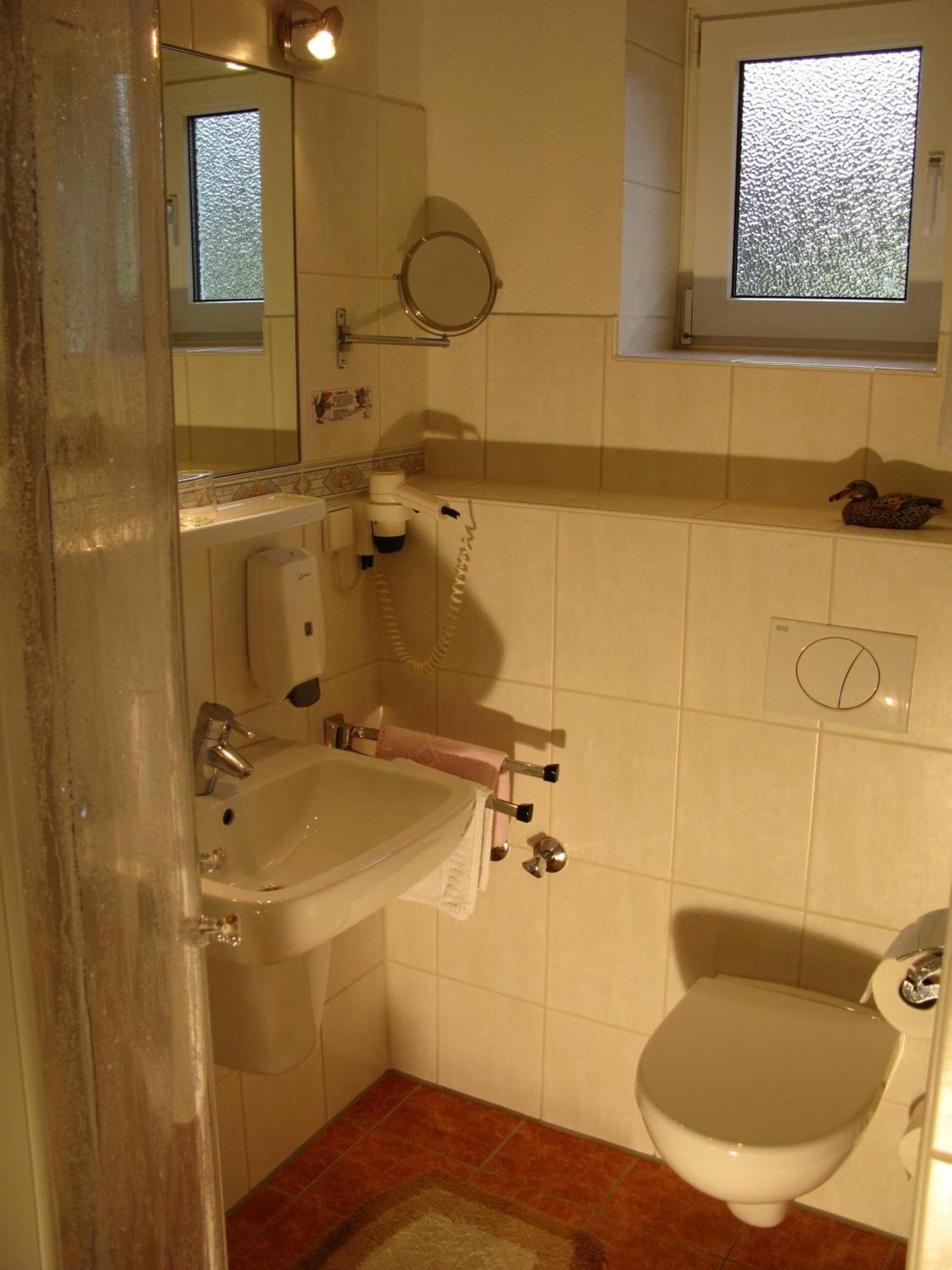 Hotel Waldersee Hannover Bagian luar foto