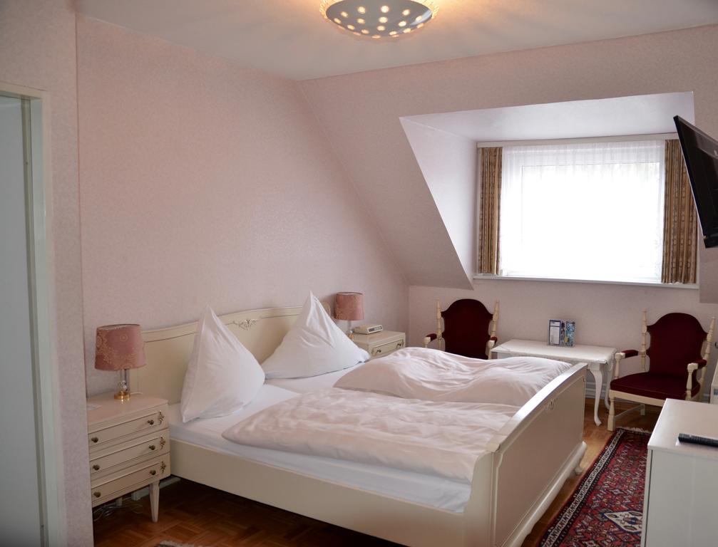 Hotel Waldersee Hannover Bagian luar foto