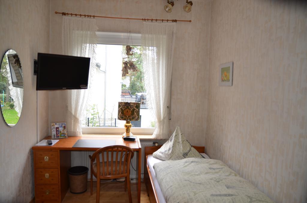 Hotel Waldersee Hannover Bagian luar foto