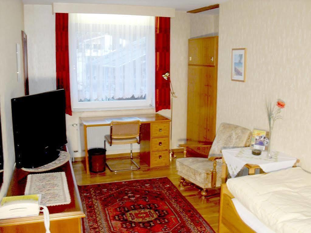 Hotel Waldersee Hannover Bagian luar foto
