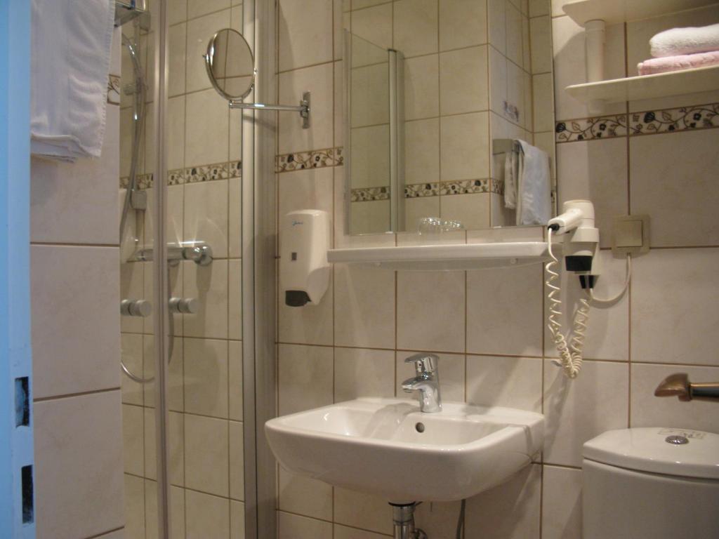 Hotel Waldersee Hannover Ruang foto